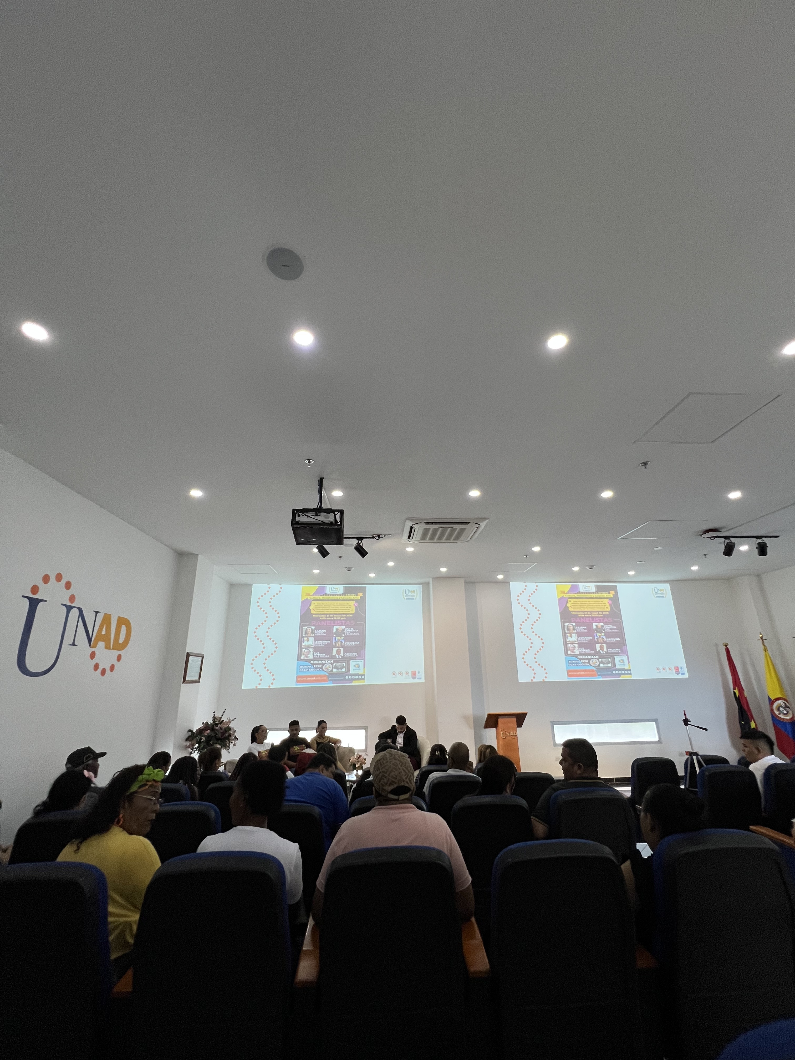 Participantes en evento cultural